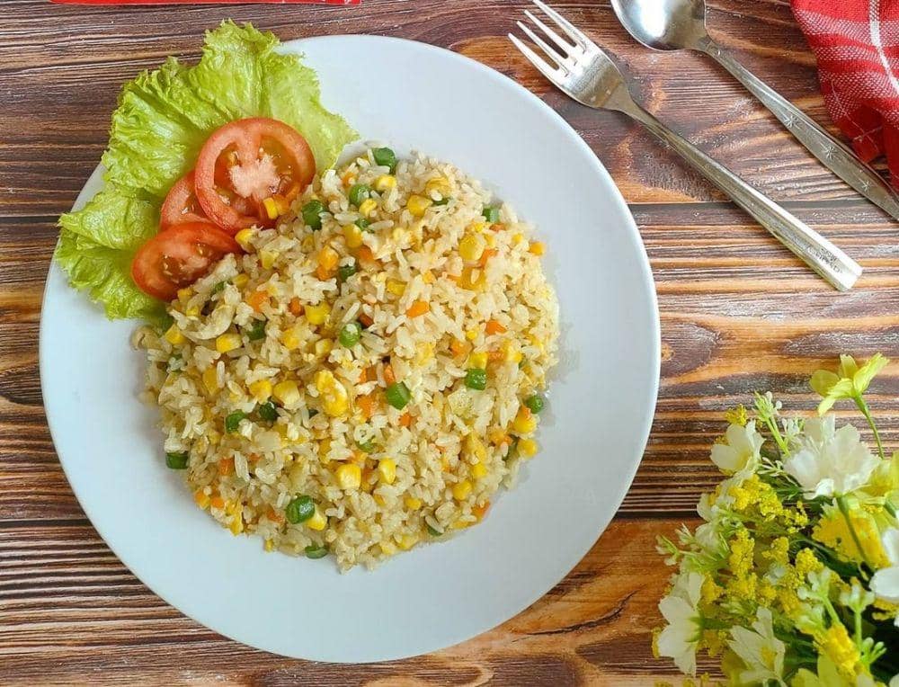 Nasi Goreng Lengkong: Rasa yang Bikin Lupa Waktu di Jantung Cilacap